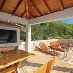 Mario With Pool By Guide Apartman Blato (Korcula)