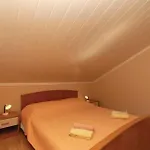 Apartman Mario With Pool By Guide