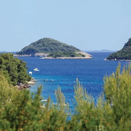 Appartement Mario With Pool By Guide