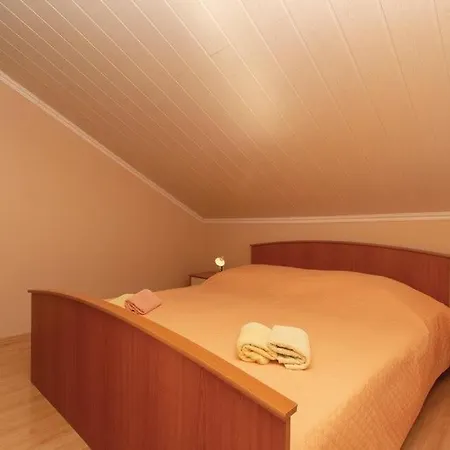 Mario With Pool By Guide Appartement Potirna