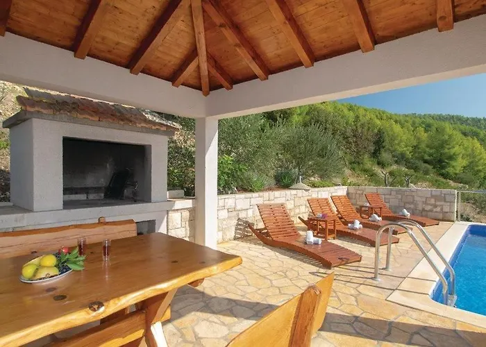 Mario With Pool By Guide Apartamento Blato (Korcula)