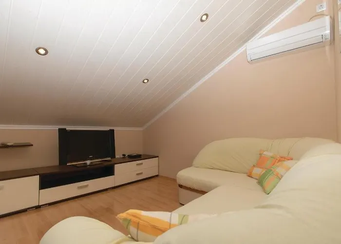 Apartamento Mario With Pool By Guide