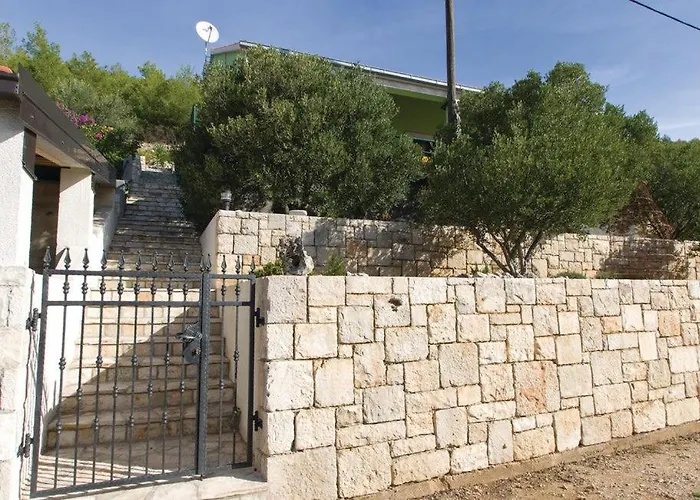 Mario With Pool By Guide Apartamento Blato (Korcula)