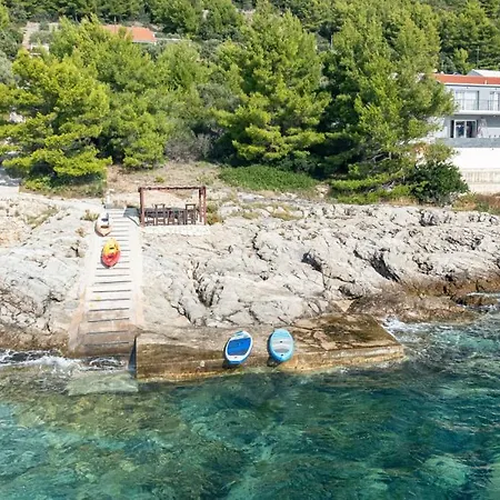 Mario With Pool By Guide *