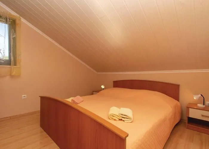 Mario With Pool By Guide Apartamento Blato (Korcula)